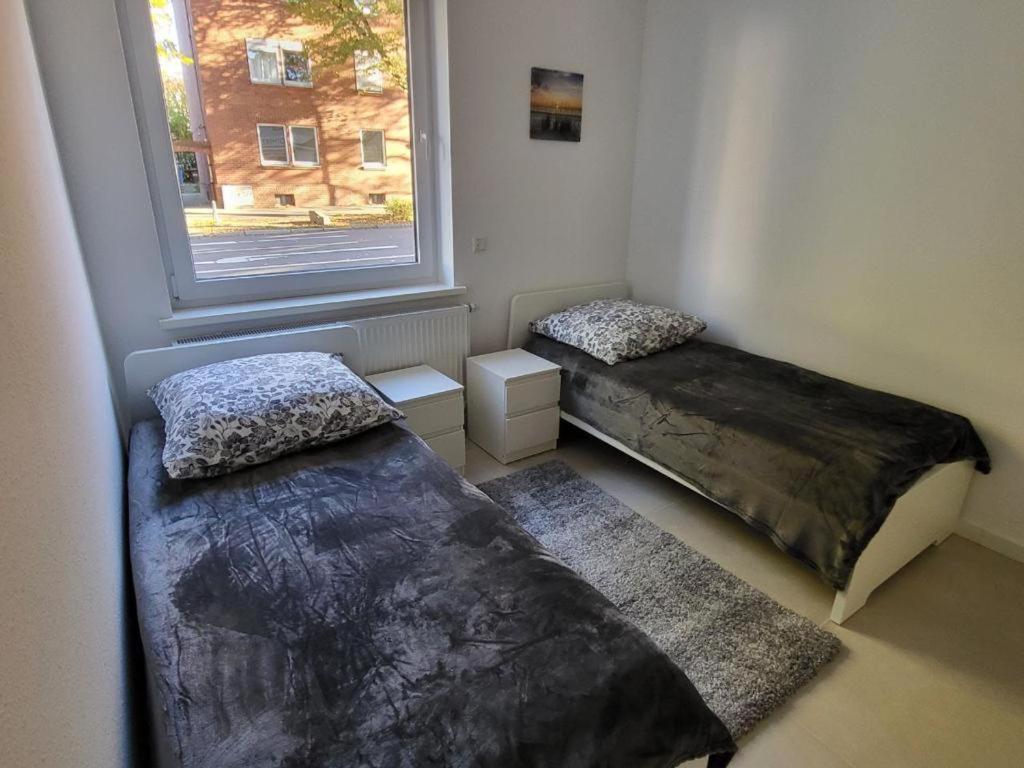 Monteurzimmer Mit Zwei Einzelnen Betten In Einer 3Zi Wohnung Mit Kuche Und Bad Όσναμπρουκ Εξωτερικό φωτογραφία