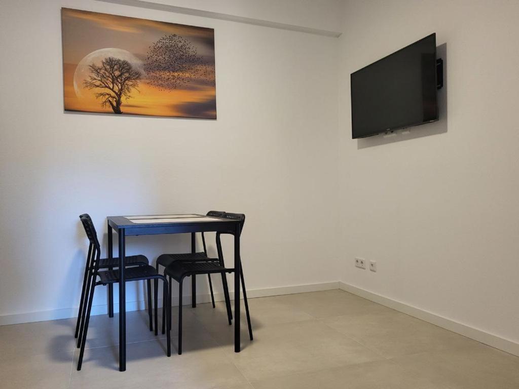 Monteurzimmer Mit Zwei Einzelnen Betten In Einer 3Zi Wohnung Mit Kuche Und Bad Όσναμπρουκ Εξωτερικό φωτογραφία