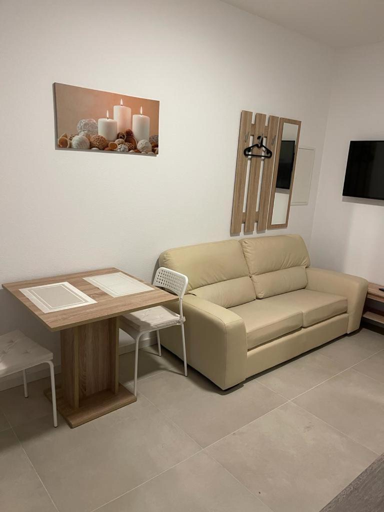 Monteurzimmer Mit Zwei Einzelnen Betten In Einer 3Zi Wohnung Mit Kuche Und Bad Όσναμπρουκ Εξωτερικό φωτογραφία